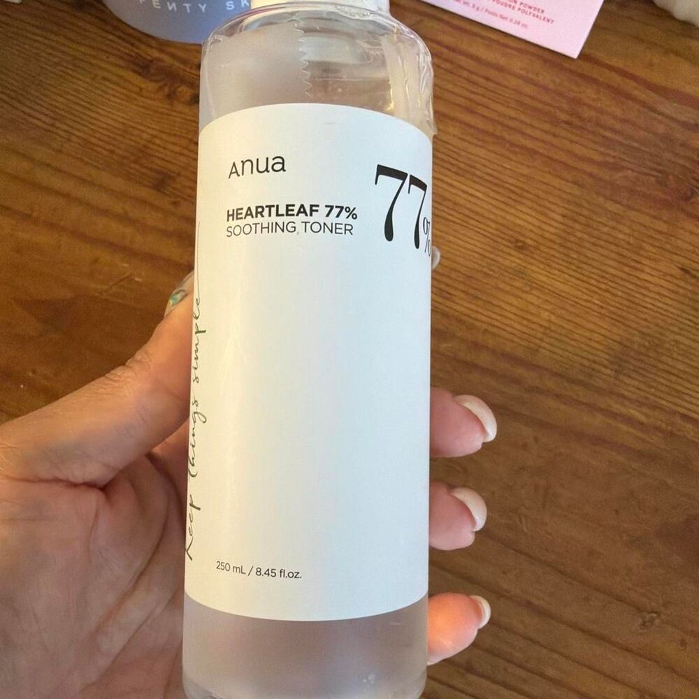 Anua Heartleaf 77% toner